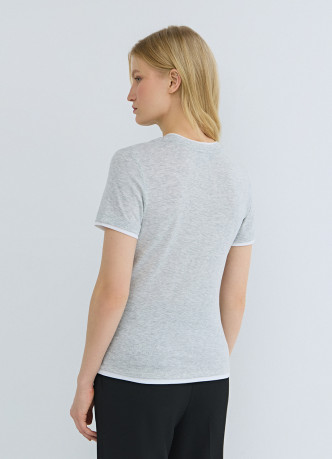 Футболка с контрастной окантовкой