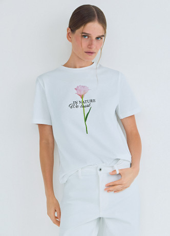 Футболка с цветочным принтом