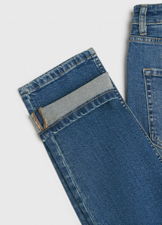 Зауженные джинсы