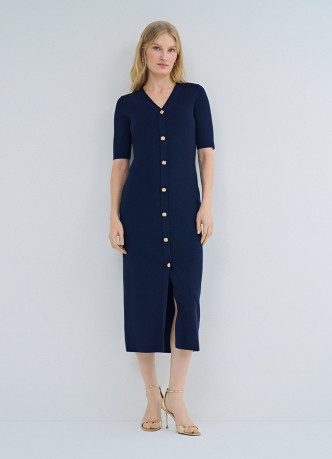 Вязаное платье с V-вырезом