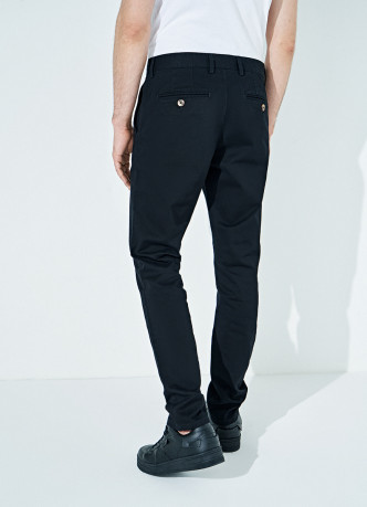 Базовые брюки Chino из твила