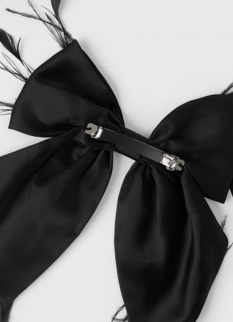 Заколка-бант с натуральными перьями