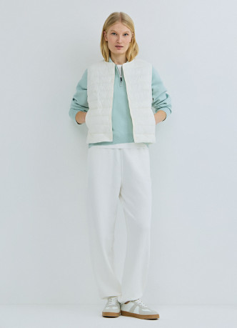 Лёгкий стёганый жилет