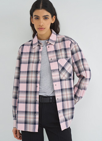 Рубашка в клетку на кнопках