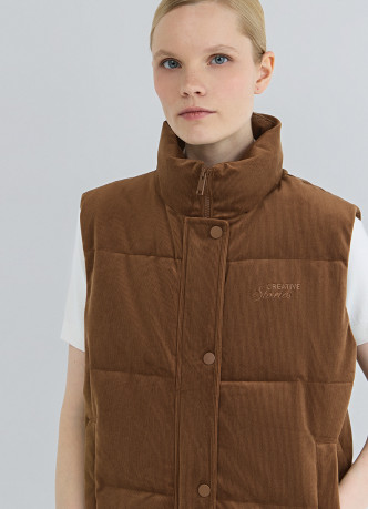 Вельветовый жилет