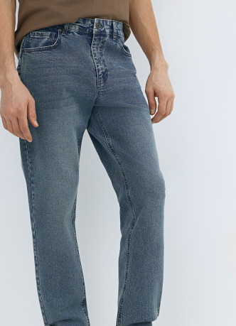 Зауженные джинсы