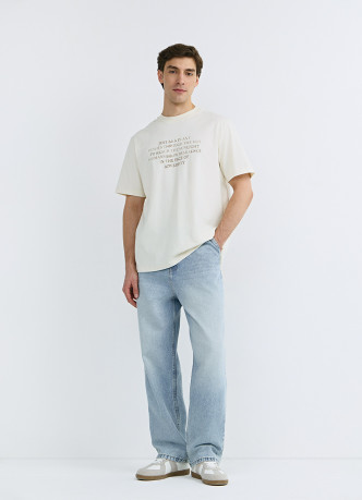 Футболка с принтом и вышивкой