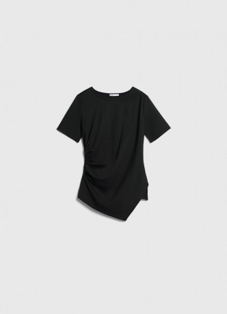 Футболка с драпировкой