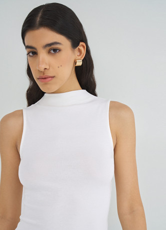 Топ из хлопка и модала с воротником-стойкой