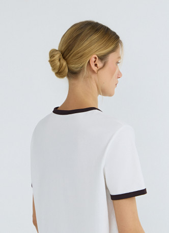 Футболка с контрастной отделкой