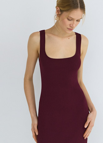 Платье в рубчик