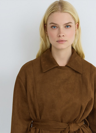 Куртка из искусственной замши с поясом