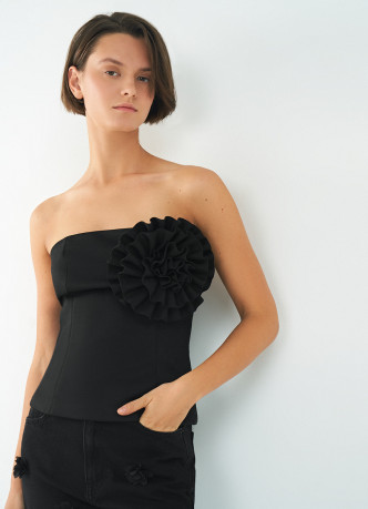 Топ с объёмным декором