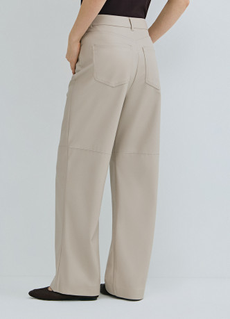 Прямые брюки из искусственной кожи