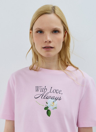 Футболка с цветочным принтом