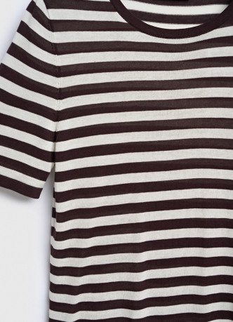 Джемпер в полоску с коротким рукавом