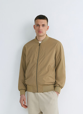 Бомбер на молнии