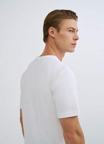 Базовая футболка