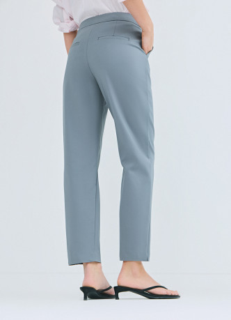 Зауженные прямые брюки