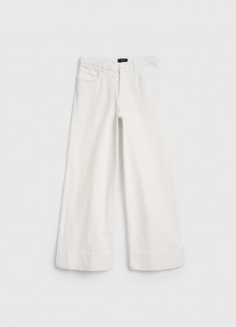 Широкие джинсы с плетением на поясе