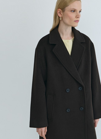 Длинное двубортное пальто из шерсти