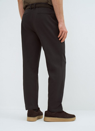 Чиносы из структурной ткани с ремнём