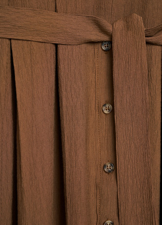 Приталенное платье-рубашка с ремнем