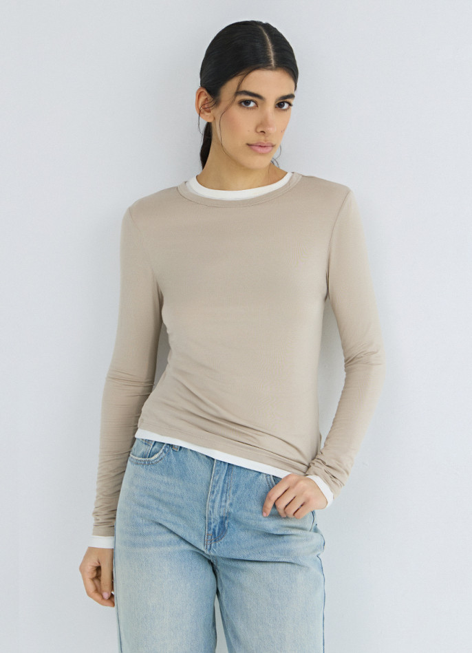 Лонгслив с содержанием модала и шёлка