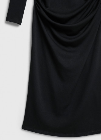 Трикотажное платье со сборками