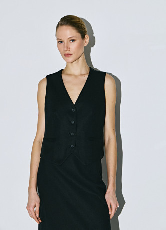 Жилет на пуговицах