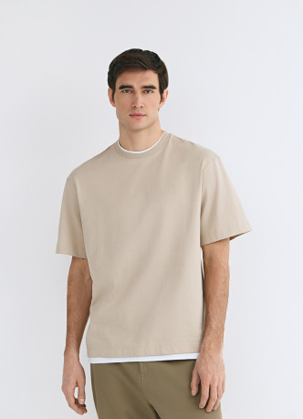 Футболка из плотного хлопка с контрастными деталями