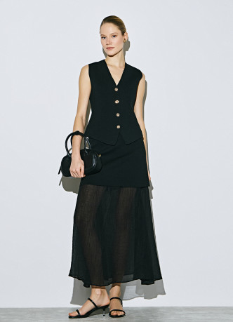 Жилет на пуговицах