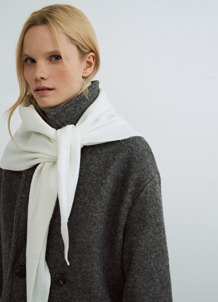 Вязаная косынка Бежевый 1599₽