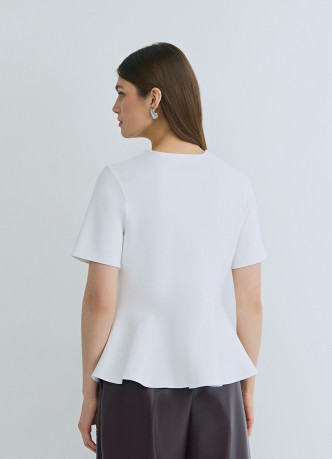 Кардиган с баской и фигурными пуговицами