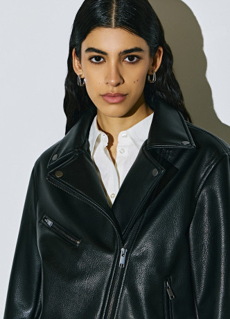 Куртка из искусственной кожи