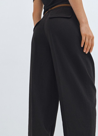 Зауженные брюки с поясом