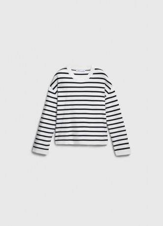 Джемпер плотной вязки