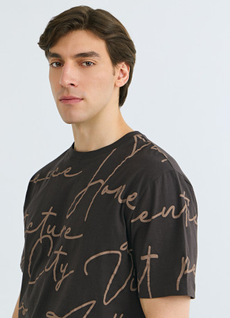 Футболка с принтом