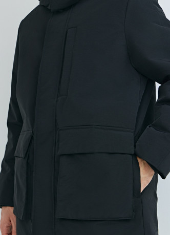 Утеплённая куртка с накладными карманами