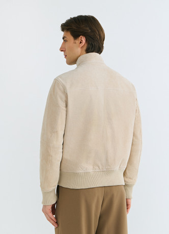 Бомбер из натуральной замши