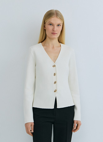 Кардиган на пуговицах с V-вырезом