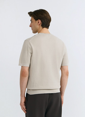 Футболка из текстурной ткани