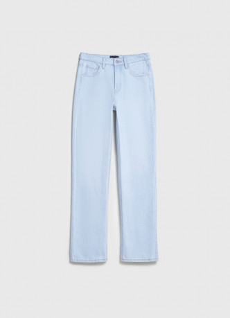 Прямые джинсы с высокой посадкой