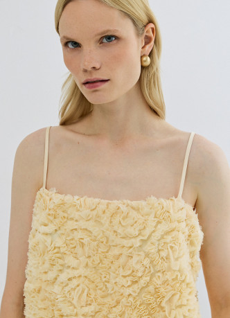 Фактурный топ на бретелях