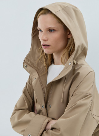 Легкая куртка