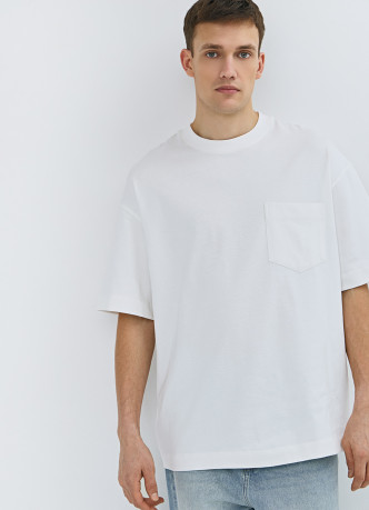 Футболка из плотного хлопка с карманом