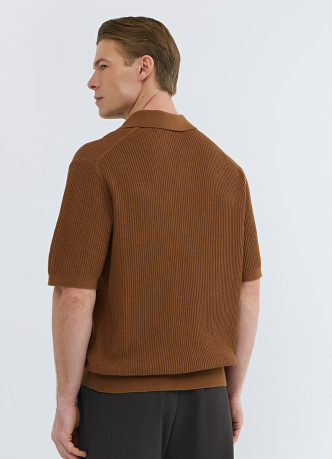 Поло из текстурной ткани