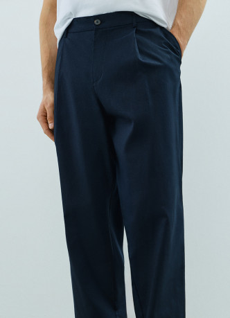 Чиносы изо льна