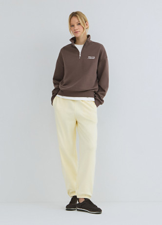 Толстовка с воротником-стойкой на молнии