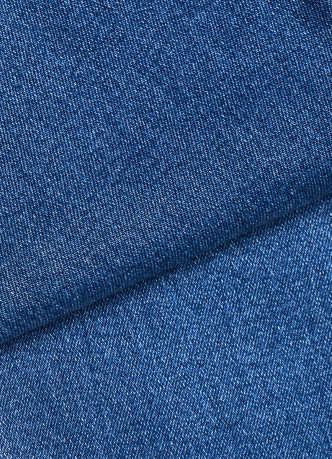 Узкие джинсы с высокой посадкой